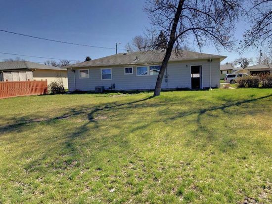 917 16th Ave W, Williston, ND 58801 Zillow