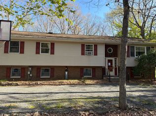 315 Mountain View Dr, Jim Thorpe, PA 18229