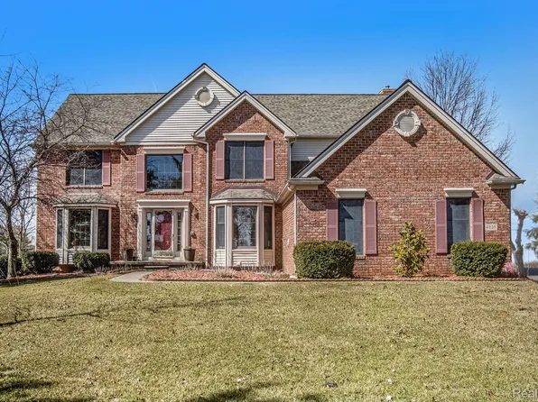 4536 Lohr Rd, Ann Arbor, MI 48108