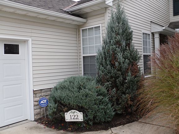 5th image of 122 Falls River Dr