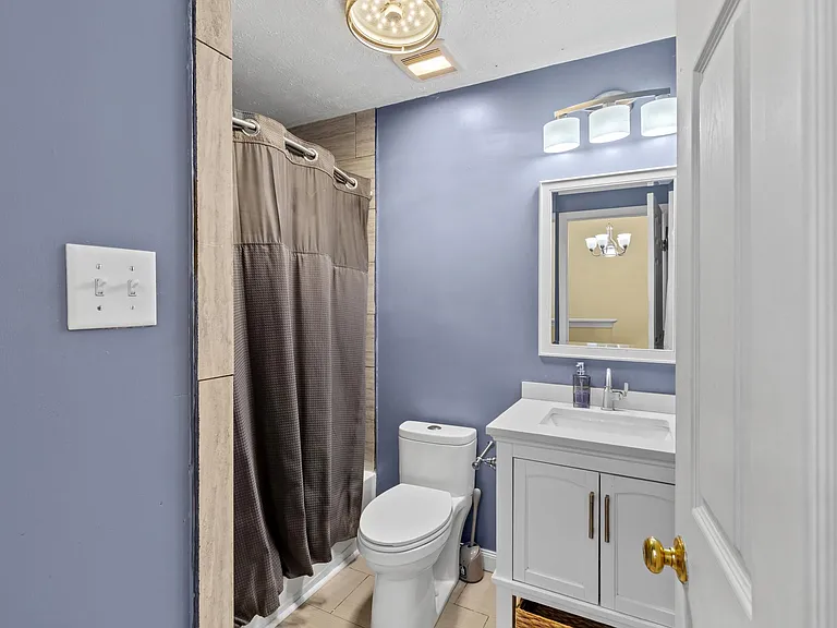 5411 Castlestone Dr — Photo 19