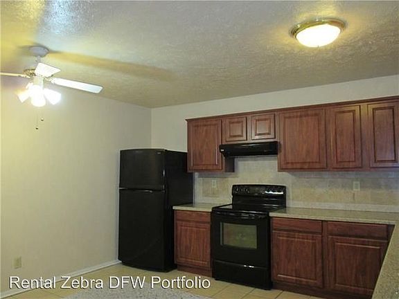 4th image of 3133 Woodlark Dr