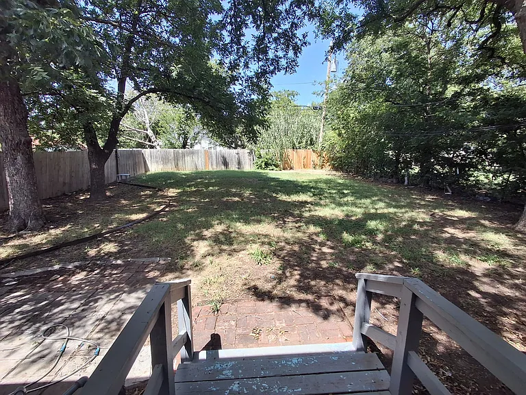 1729 NW Cherry Ave — Photo 15