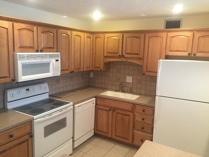 1st image of 4400 1st St N Unit 309