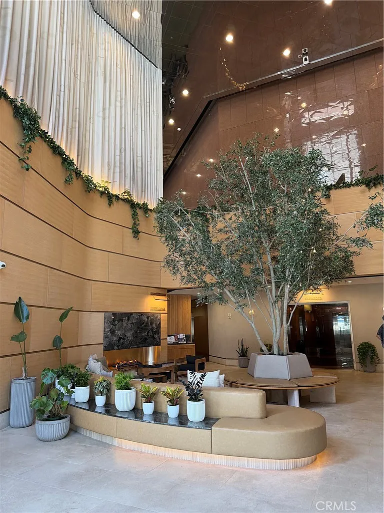 2 bed, 1.5 bath, 1140 sqft, $3,850 — Photo 3