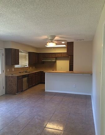 3rd image of 18903 Jodywood Dr