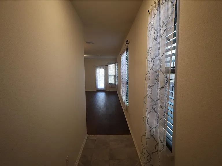 17009 Gibbons Path — Photo 4