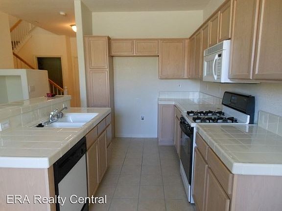 3rd image of 6060 Ingleston Dr Unit 1213