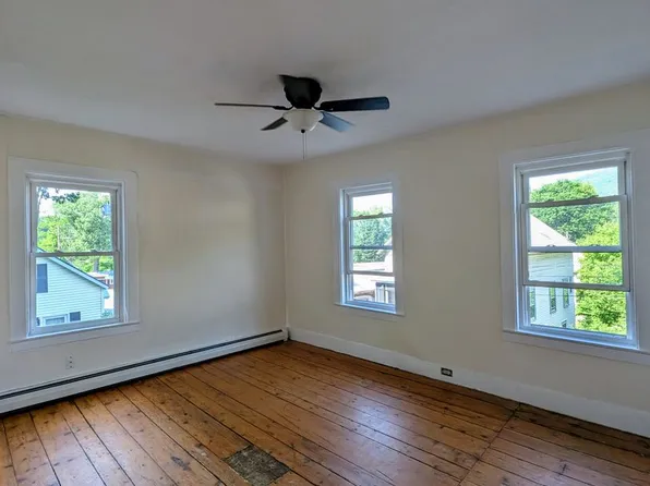 21 Clark St #21CL, Brattleboro, VT 05301