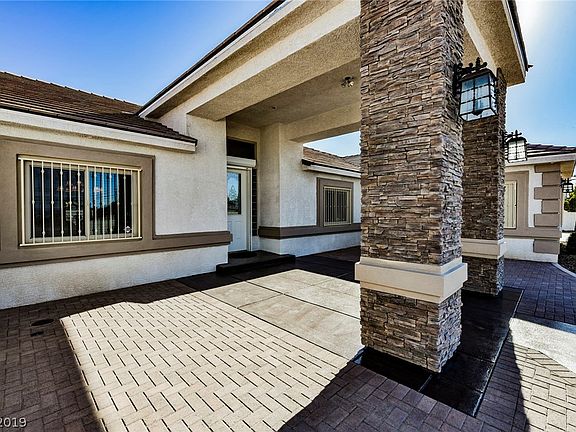 3rd image of 3525 W Badura Ave