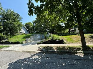 4233 Charlotte St, Kansas City, MO 64110