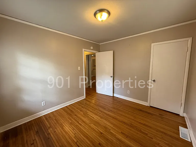 4850 Flamingo Rd — Photo 13