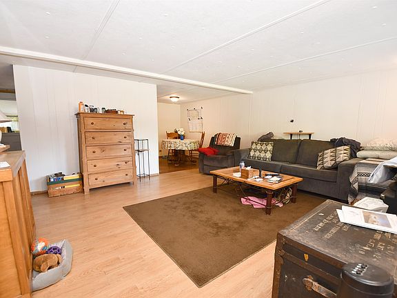 5th image of 428 Oak St