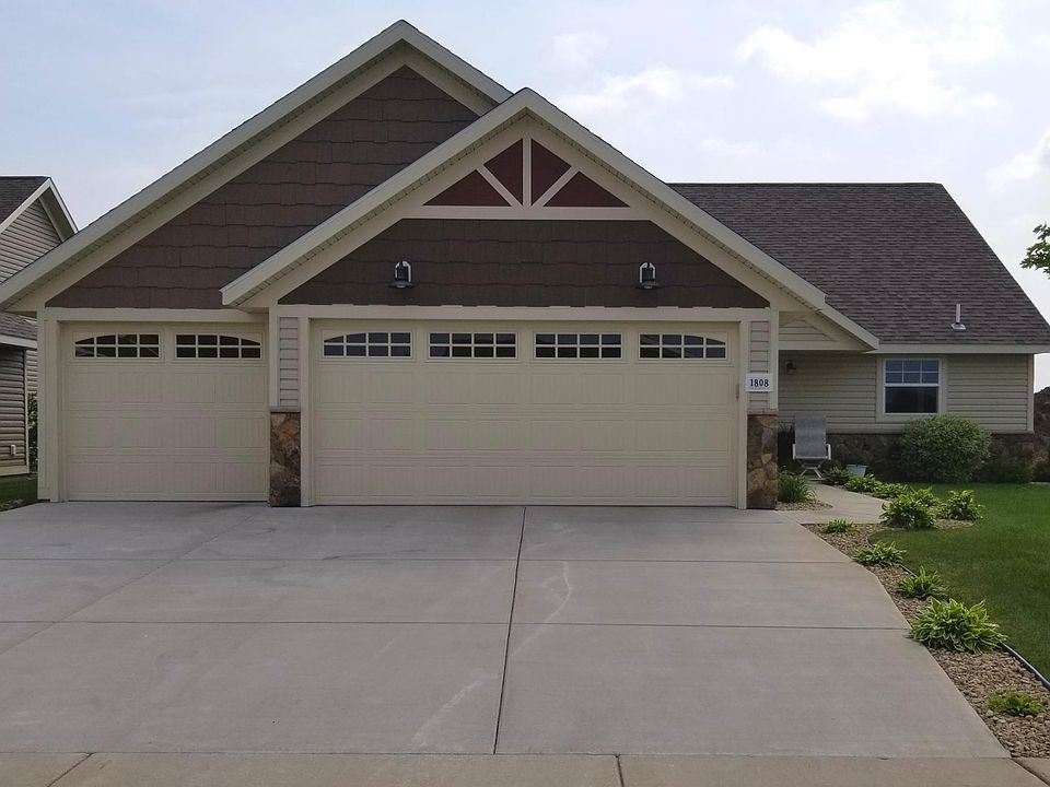 1st image of 1808 Oban Dr