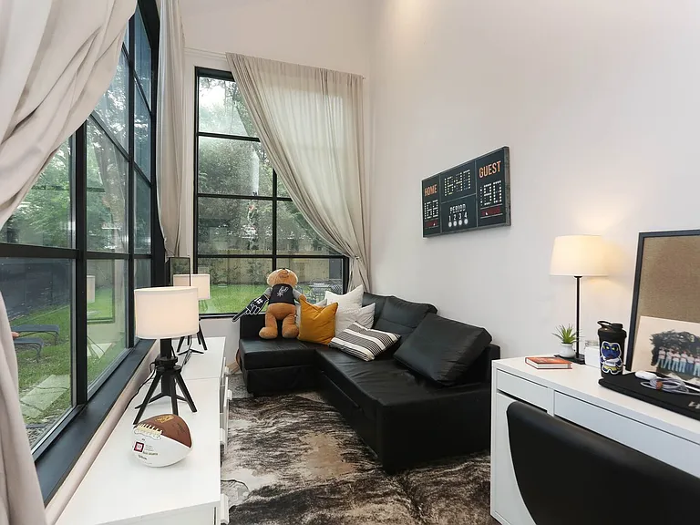 182 E Edgewood Pl — Photo 13