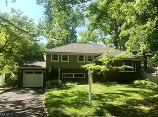 335 Roger Ave, Westfield, NJ 07090