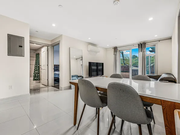 65-38 Austin Street image 10 of 16