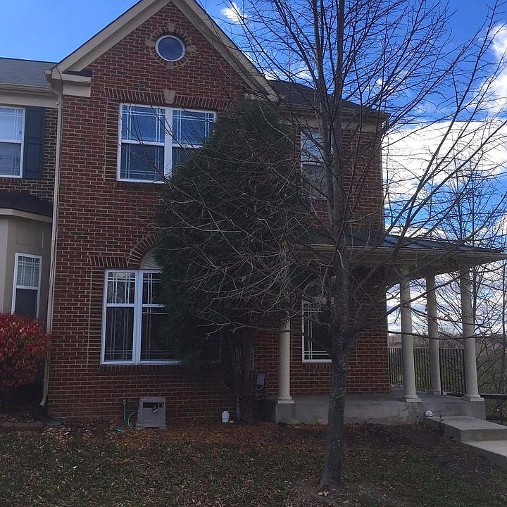 2nd image of 320 Glenvale Ave