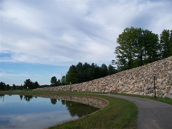 2nd image of 18642 Sunrise Ln #4