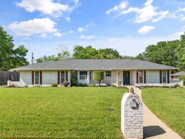 634 Medina Dr, Highland Village, TX 75077