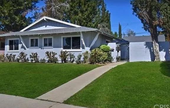 20243 Lassen St — Photo 1
