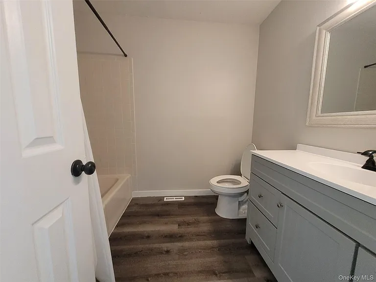 40 Brick Pond Rd — Photo 17