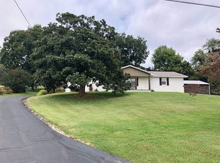 200 Stanley Carr Subd Rd, Livingston, TN 38570