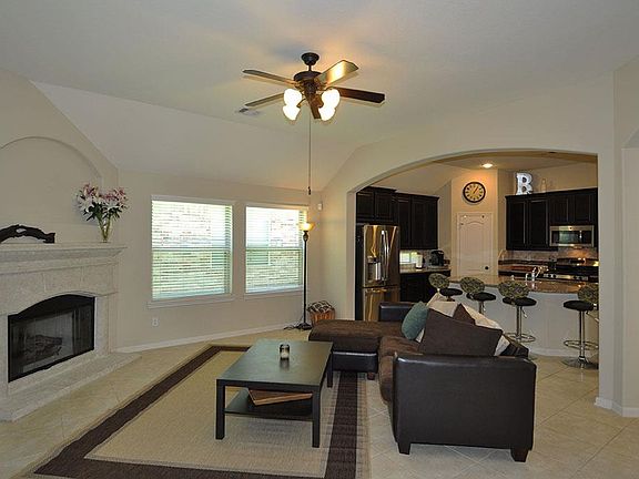 5th image of 214 Morgan Isle Ln