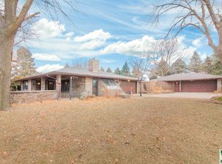 905 Walnut St, Mapleton, IA 51034