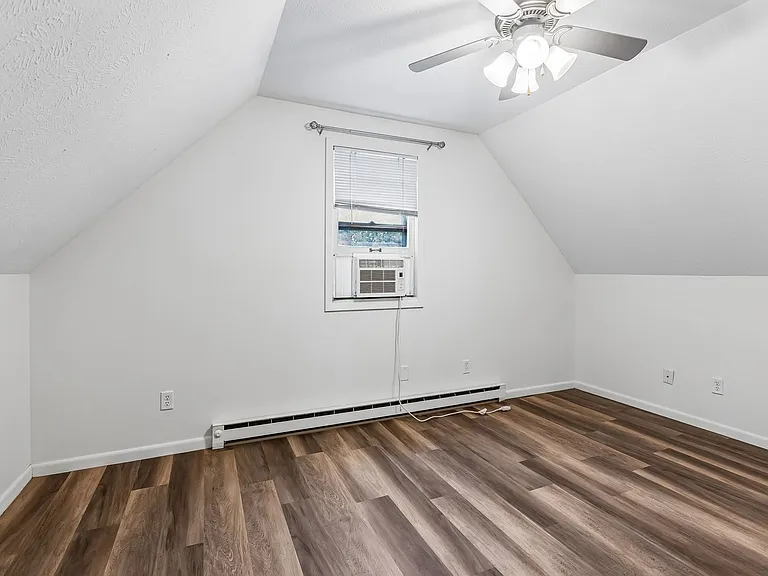 535 N Pebble St — Photo 14