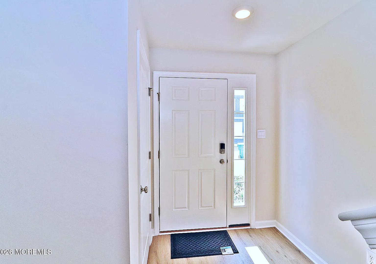 3 bed, 2.5 bath, 1925 sqft, $3,150 — Photo 3