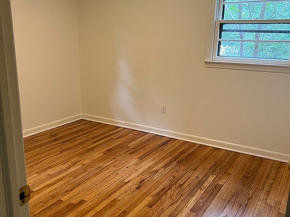 4th image of 509 Olin Dr