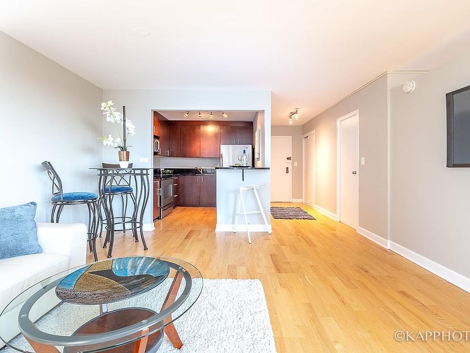 1st image of 3550 N Lake Shore Dr APT 509