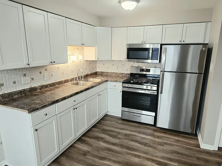 7800 Rutherford Ave #3N — Photo 1
