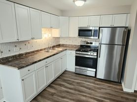7800 Rutherford Ave, Burbank, IL