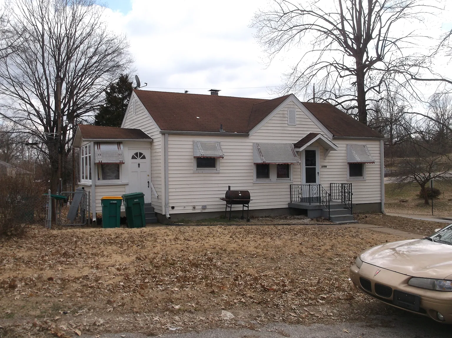5706 Gaylord Dr photo 1