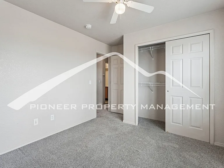 7604 Firehawk Ln — Photo 16