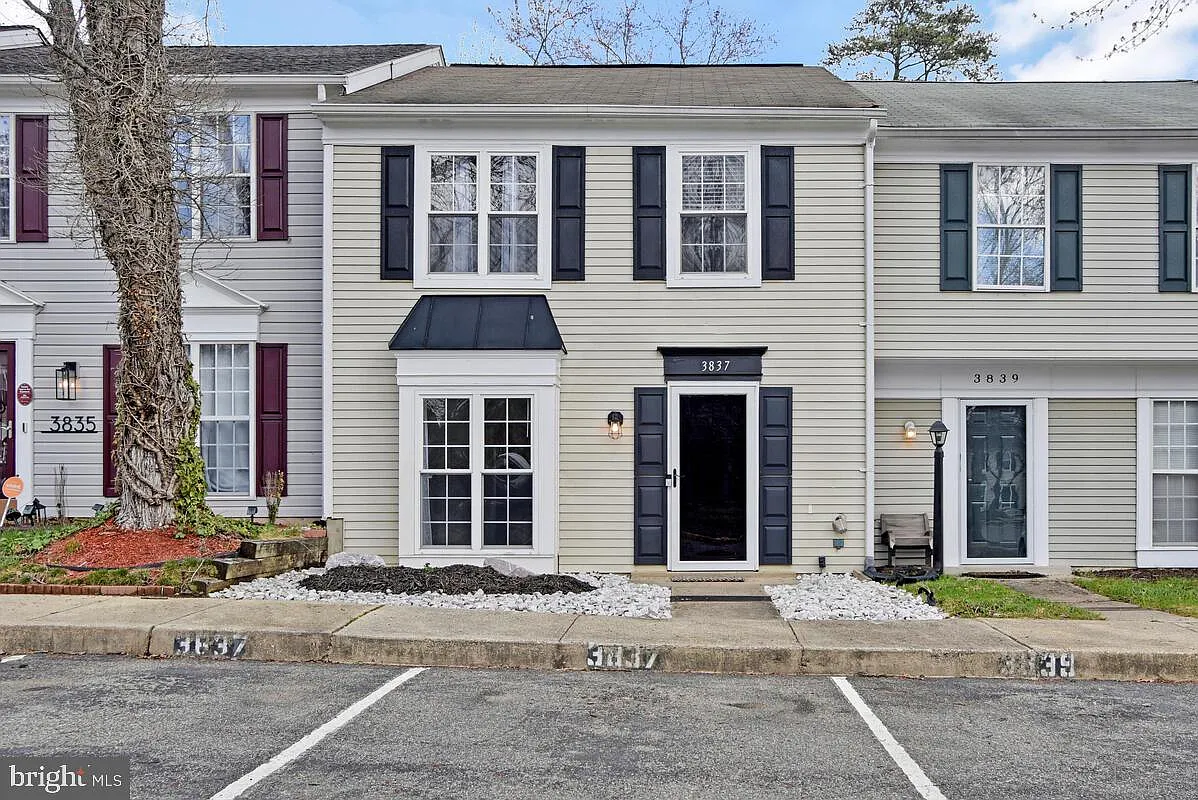 3837 Kearnys Inn Pl photo 1