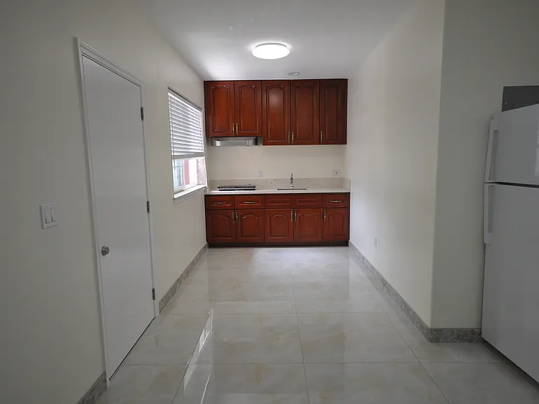 3371A Keanu St #1 — Photo 8