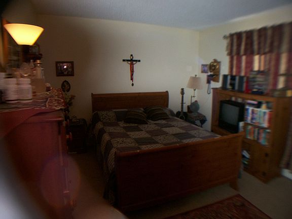 4th image of 2408 S Bon View Ave