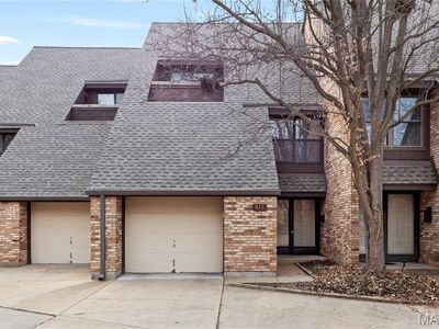 913 Maison Ladue Dr, Saint Louis, MO, 63141