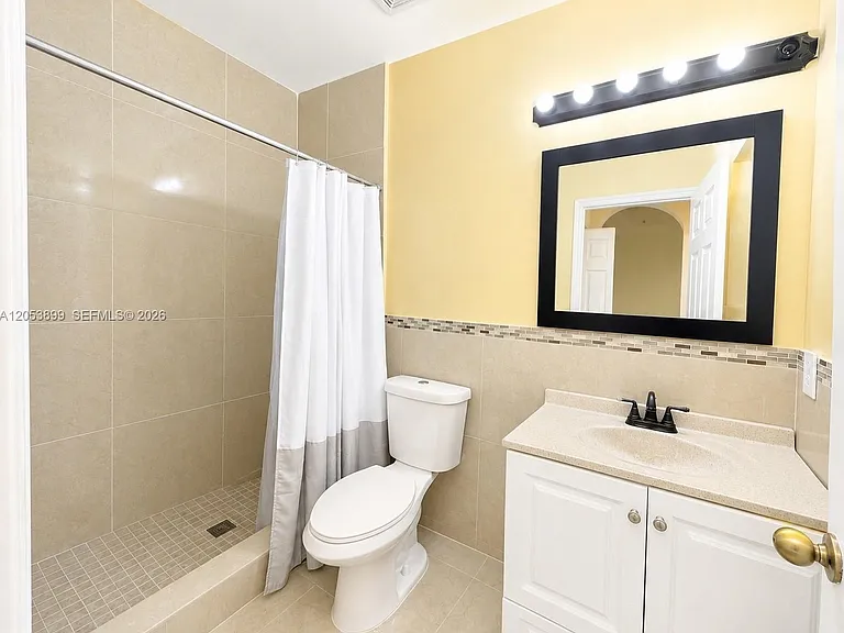 1485 NE 33rd Rd #111-1 — Photo 15