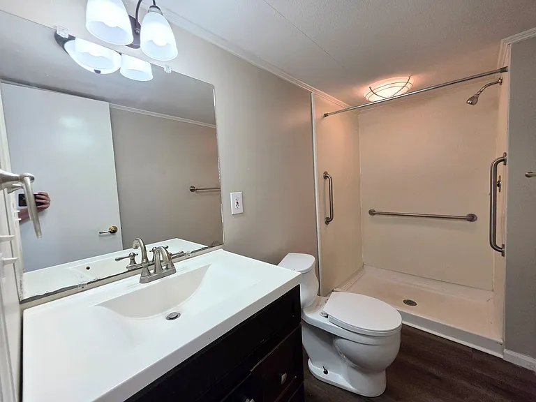 2821 Hillcrest Ave #7 — Photo 11