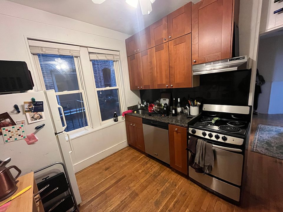 1st image of 108 Myrtle St APT 15
