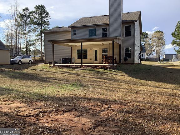 2nd image of 370 Emily Cir NW