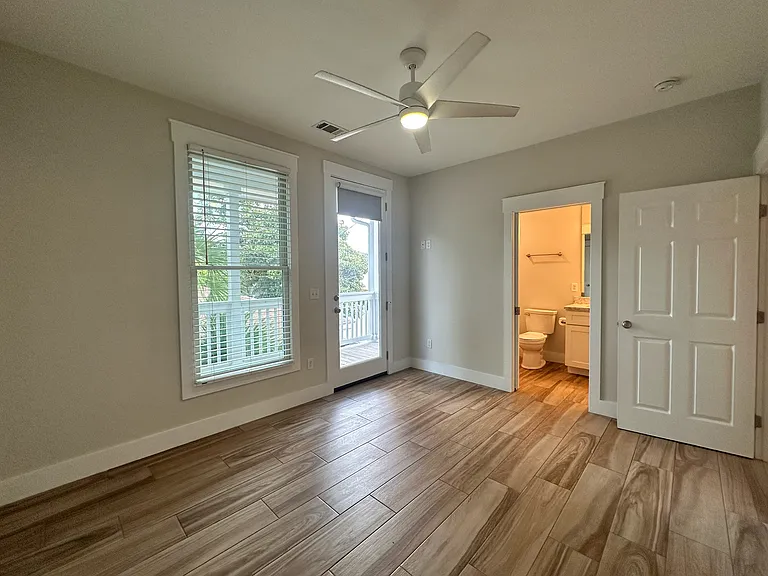 1415 Abercorn St — Photo 17