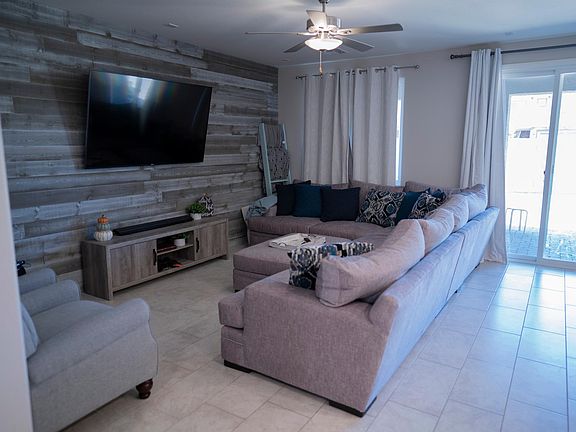 4th image of 433 Breve Ct