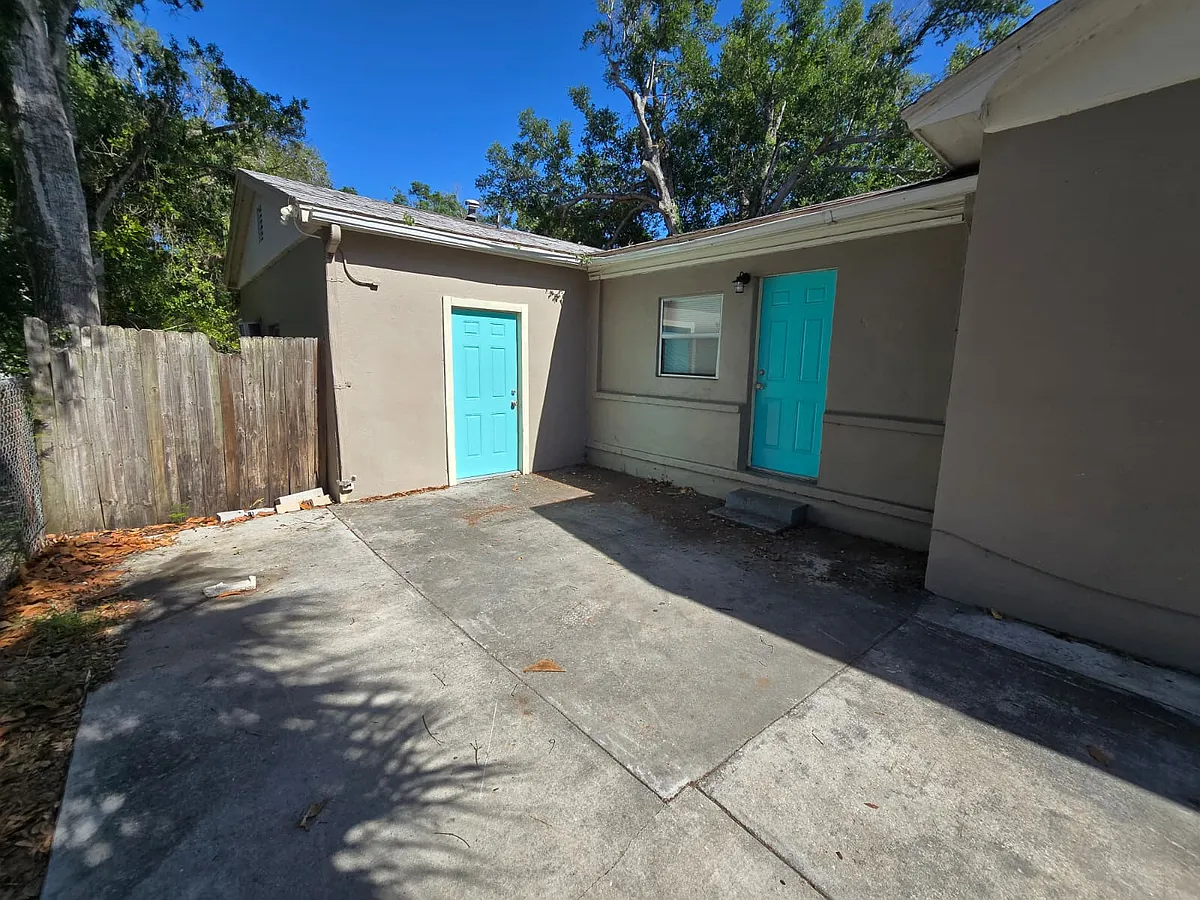 Building Photo - 1734 39th St S