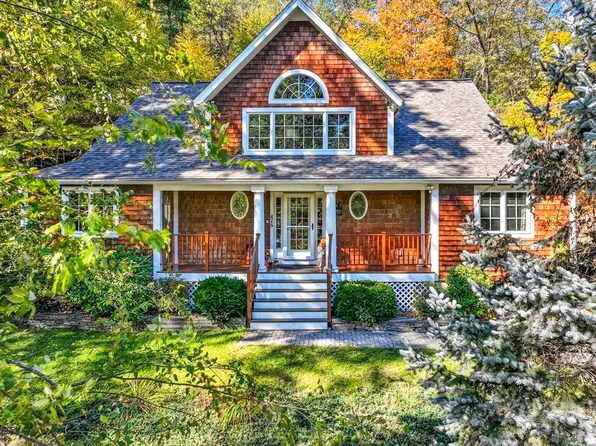 475 Howard St, Northborough, MA 01532