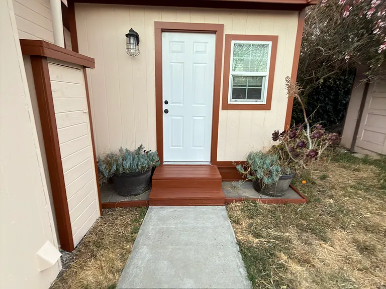 Detached Private office room